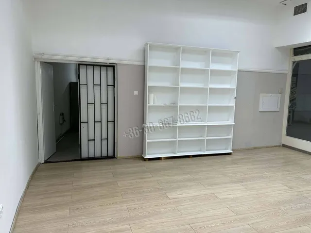 Eladó kereskedelmi és ipari ingatlan Dunaújváros, Belváros 34 nm