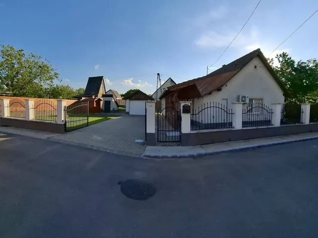 Eladó ház Rácalmás 62 nm