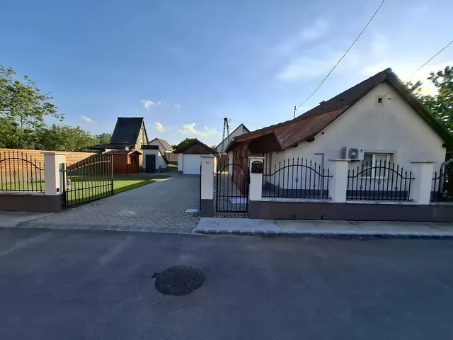 Eladó ház Rácalmás 62 nm