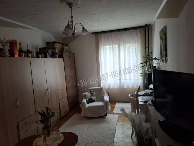 Eladó lakás Dunaújváros, Belváros, Táncsics Mihály utca 44 nm