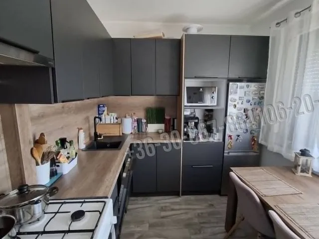 Eladó lakás Dunaújváros, Béke városrész 49 nm