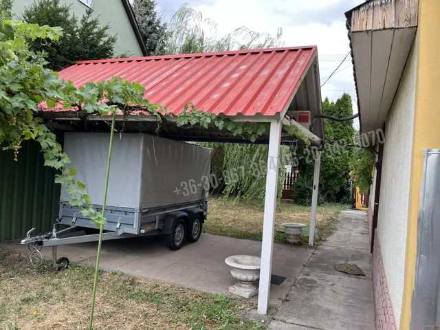Eladó ház Dunaújváros, Újtelep 250 nm