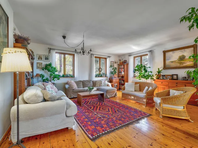 Eladó ház Páty 330 nm