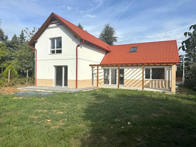 Eladó ház Nagykovácsi 200 nm