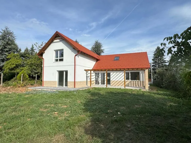 Eladó ház Nagykovácsi 200 nm