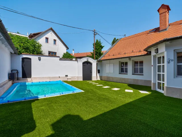 Eladó ház Szentendre 356 nm