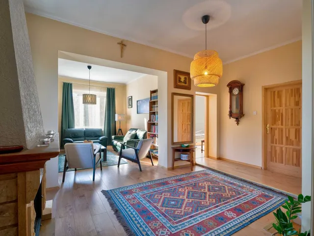 Eladó ház Etyek 243 nm