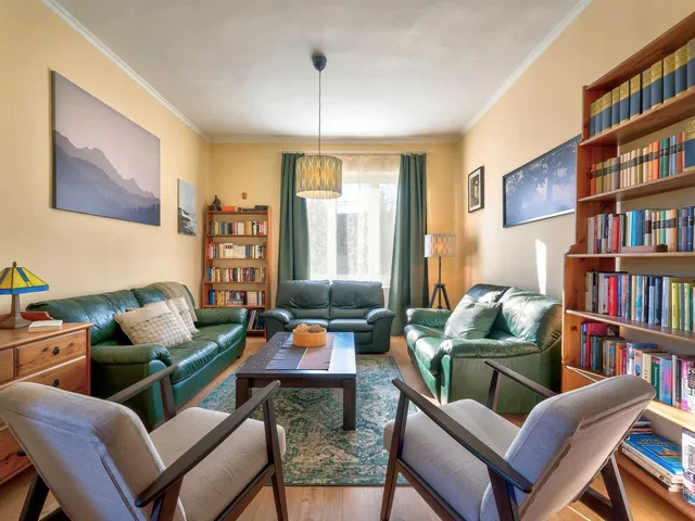 Eladó ház Etyek 243 nm