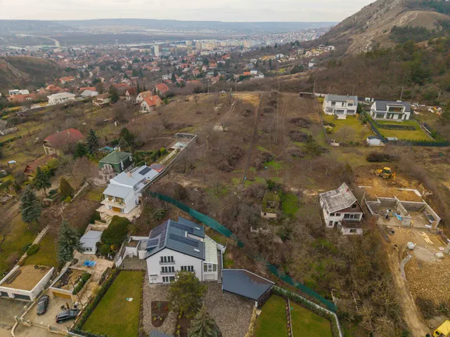 Eladó telek Budaörs, Frankhegy 2905 nm