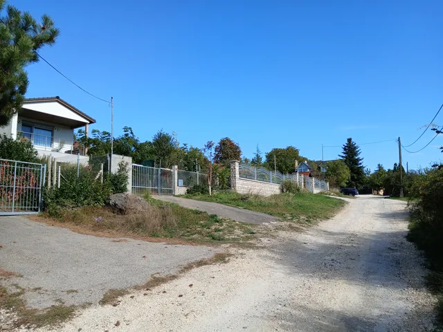 Eladó telek Budapest III. kerület, Aranyhegy 1532 nm