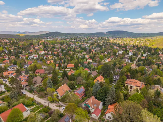 Eladó telek Budapest II. kerület, Máriaremete 1335 nm