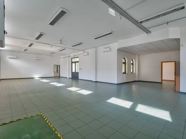 Eladó kereskedelmi és ipari ingatlan Budapest XX. kerület 691 nm