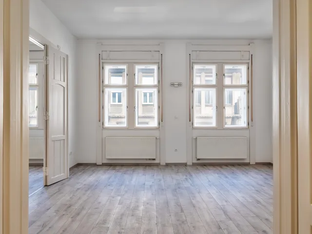 Eladó lakás Budapest V. kerület 102 nm