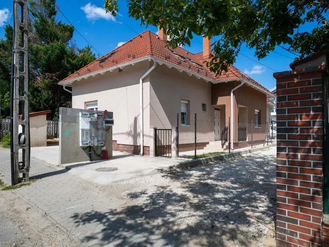 Eladó ház Százhalombatta, Újtelep 86 nm