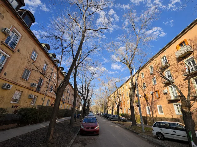 Eladó lakás Budapest XI. kerület, Albertfalva 39 nm