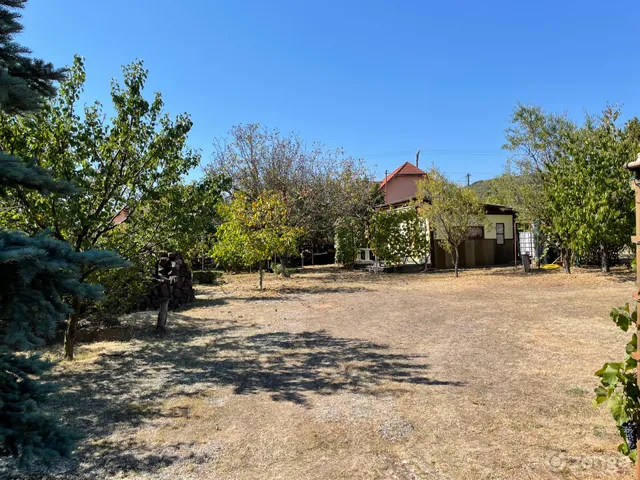 Eladó telek Balatonalmádi, Vörösberény 674 nm