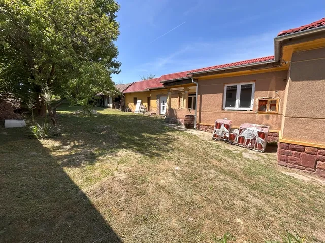 Eladó ház Miháld 95 nm