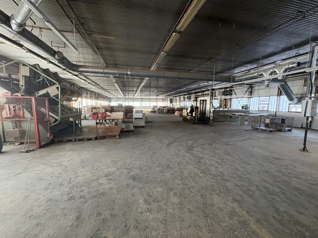 Eladó kereskedelmi és ipari ingatlan Murakeresztúr 2690 nm