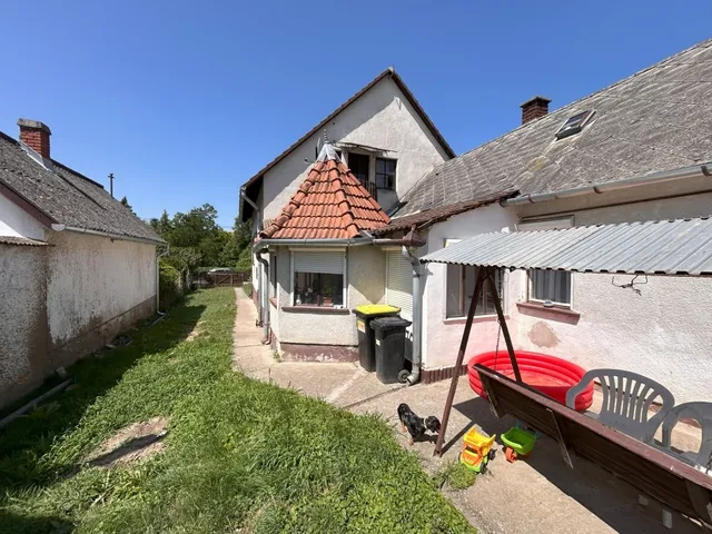 Eladó ház Eszteregnye 95 nm