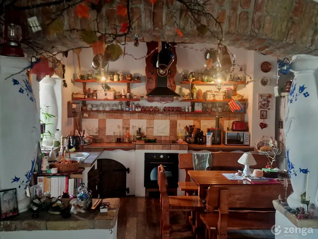 Eladó ház Tényő 95 nm