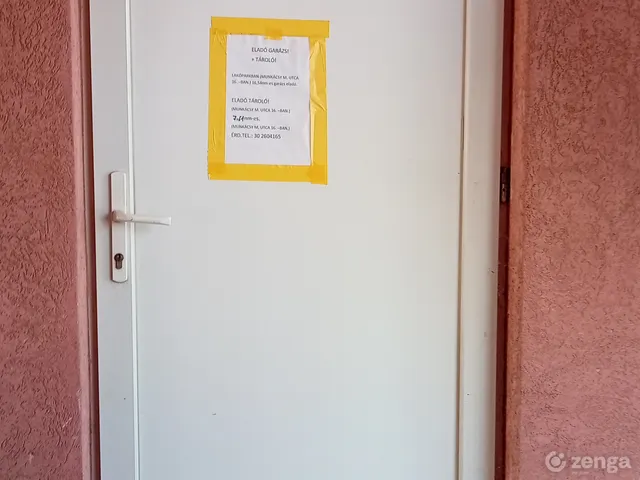 Eladó garázs Szentlőrinc 17 nm