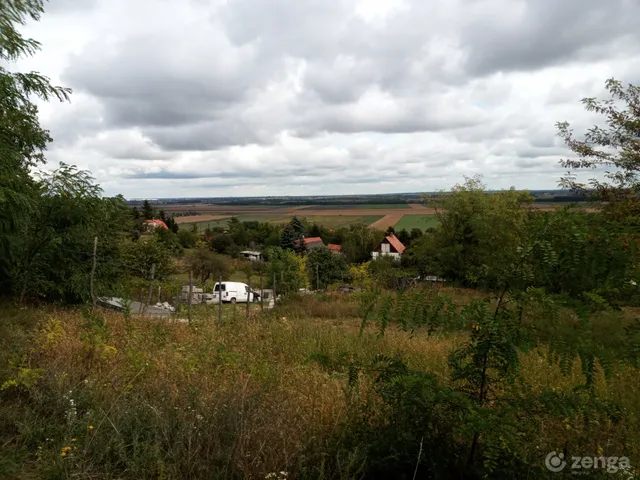 Eladó telek Győrújbarát 5690 nm