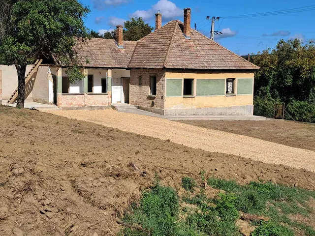 Eladó ház Csővár 90 nm