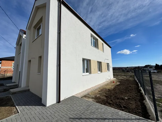 Eladó ház Vácrátót 111 nm