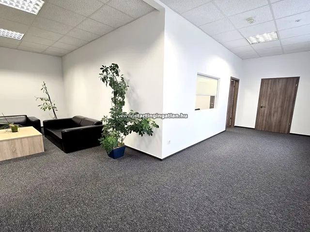 Kiadó kereskedelmi és ipari ingatlan Budapest X. kerület, Népliget 43 nm