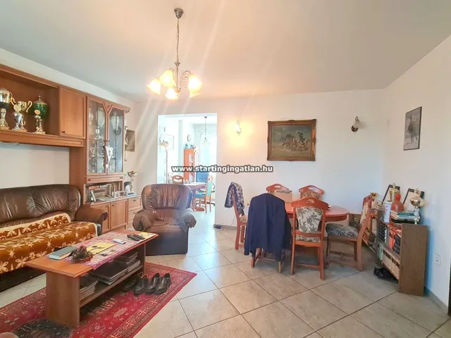 Eladó ház Budapest XVI. kerület, Cinkota 229 nm