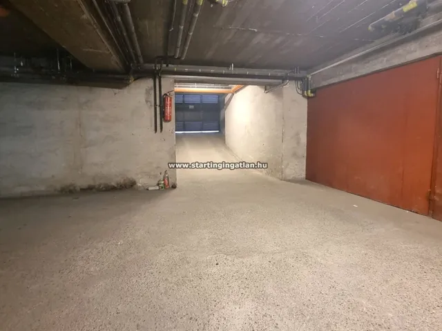 Eladó garázs Budapest VIII. kerület 15 nm