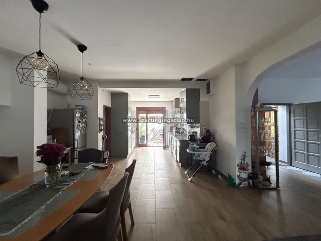Eladó ház Budapest IV. kerület 182 nm