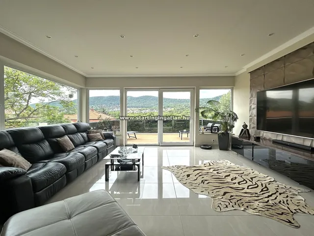 Eladó ház Budapest III. kerület, Aranyhegy 210 nm