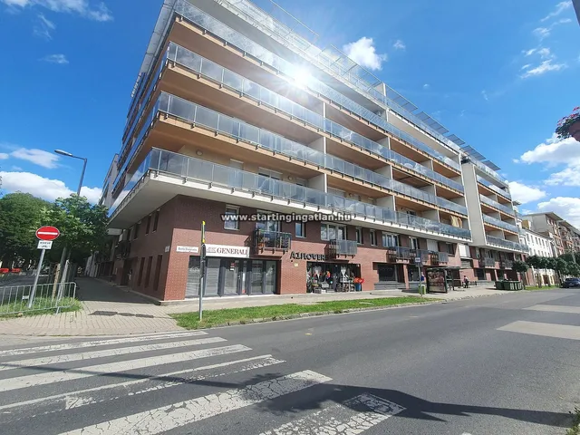 Eladó garázs Budapest XIII. kerület, Angyalföld 14 nm
