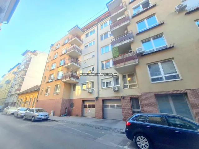 Eladó garázs Budapest VIII. kerület 13 nm