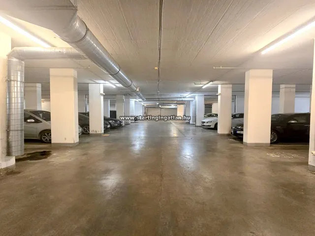 Eladó garázs Budapest IX. kerület 18 nm