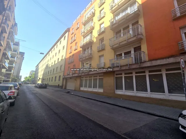 Eladó garázs Budapest IX. kerület 18 nm
