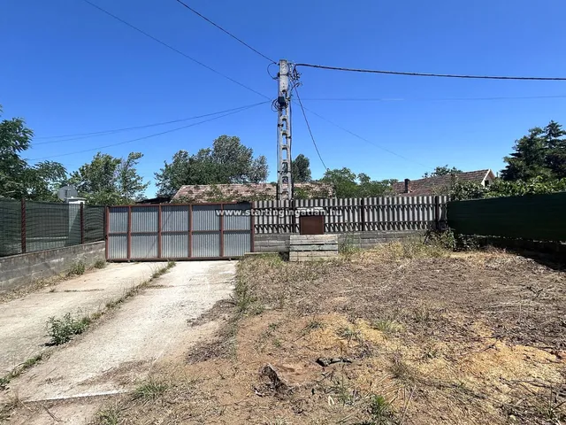 Eladó telek Fót 3000 nm