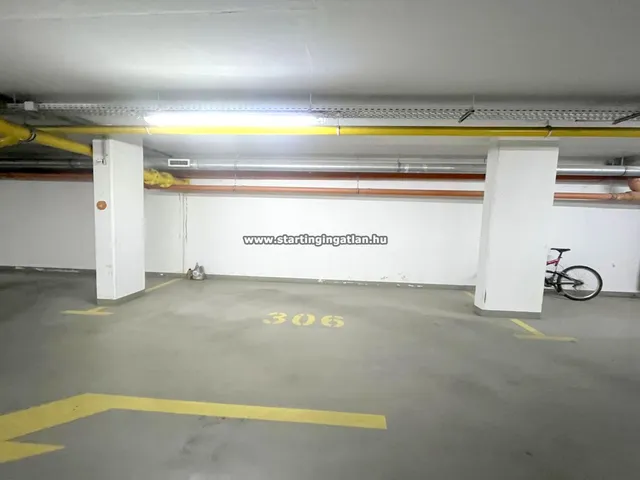 Eladó garázs Budapest XIII. kerület, Vizafogó, Turóc utca 13 nm