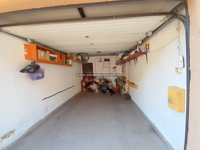 Eladó garázs Budapest XVIII. kerület, Gloriett-telep, Margó Tivadar utca 12 nm