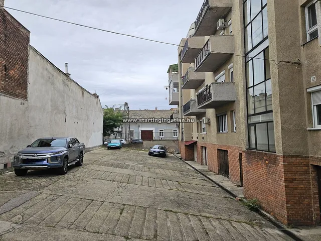 Eladó garázs Budapest IV. kerület, Újpest 22 nm