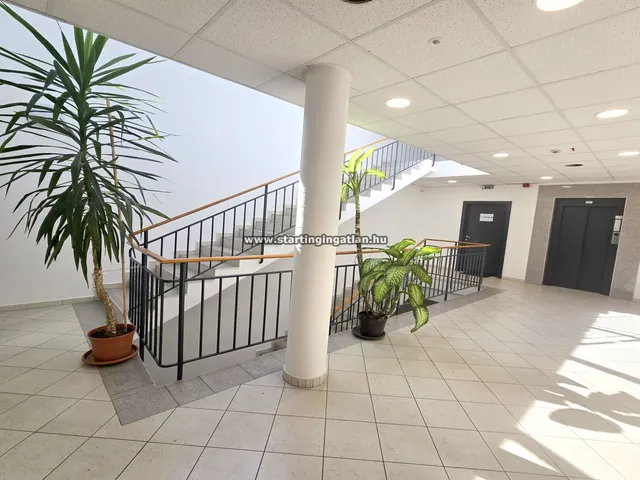 Kiadó kereskedelmi és ipari ingatlan Budapest XI. kerület, Gazdagrét, Budaörsi út 34 nm