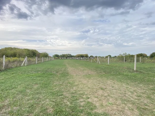 Eladó mezőgazdasági ingatlan Budapest XVI. kerület, Kisszentmihály, Gusztáv utca 1032 nm