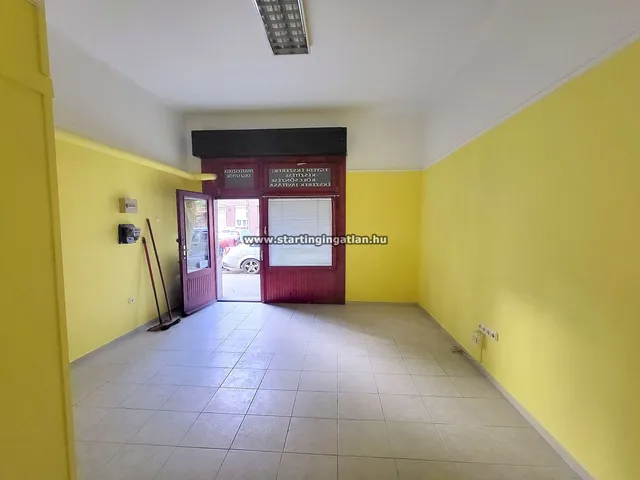 Eladó kereskedelmi és ipari ingatlan Budapest XIV. kerület, Alsórákos, Erzsébet királyné útja 20 nm