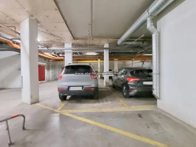 Eladó garázs Budapest VIII. kerület, Szerdahelyi utca 16 nm