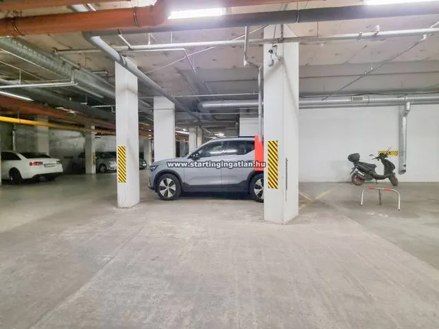 Eladó garázs Budapest VIII. kerület, Szerdahelyi utca 16 nm