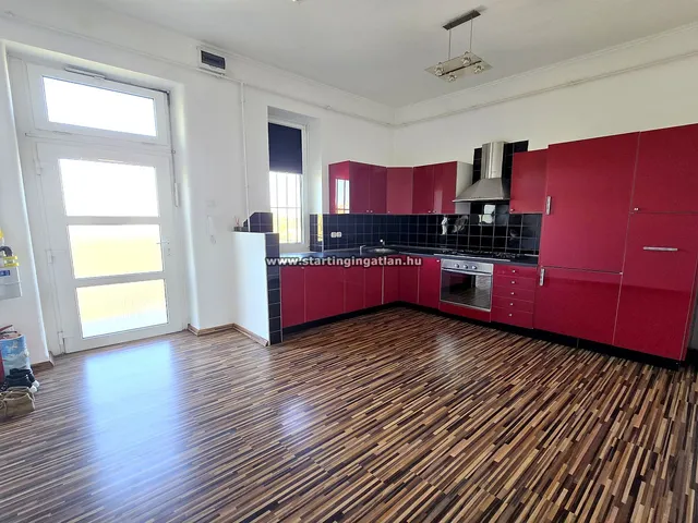 Eladó lakás Budapest IX. kerület, Gyáli út 84 nm