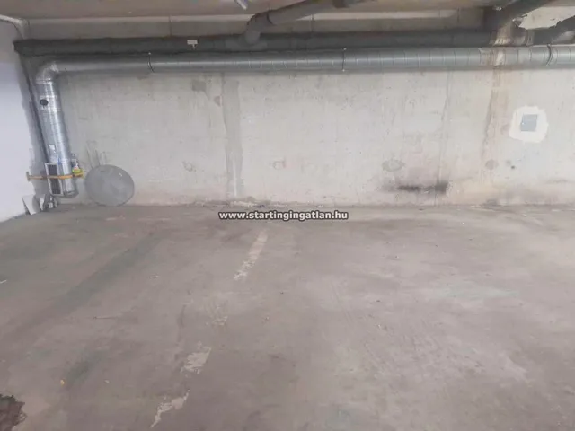 Eladó garázs Budapest VIII. kerület, Dugonics utca 12 nm