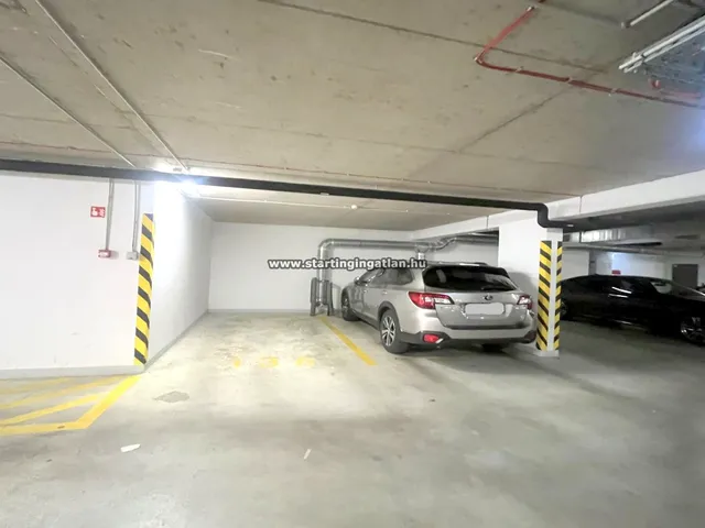 Eladó garázs Budapest XIII. kerület, Angyalföld 11 nm
