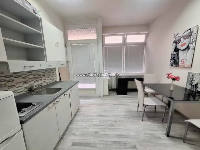 Eladó lakás Budapest VIII. kerület, Dankó utca 21 nm